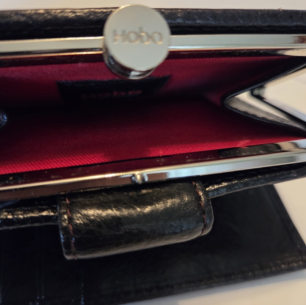 Hobo Wallet - Picture 9 of 16